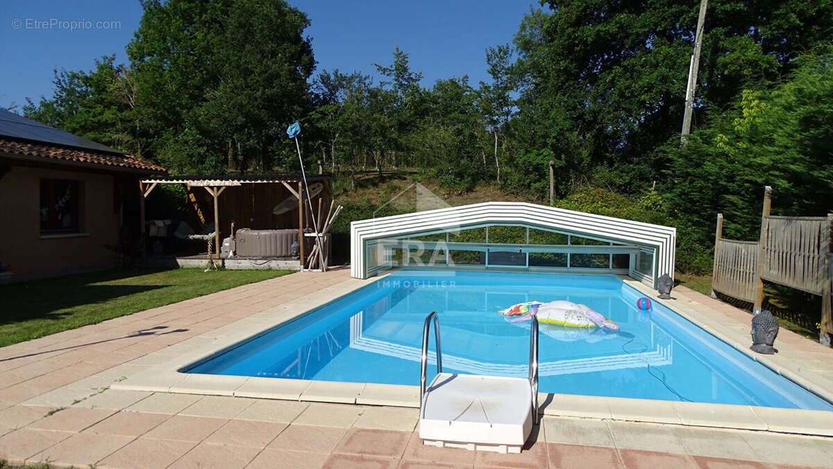 Maison à SAINT-MEARD-DE-GURCON