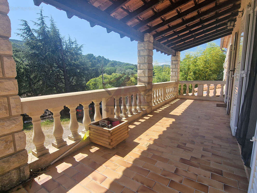 Maison à LAVAL-PRADEL