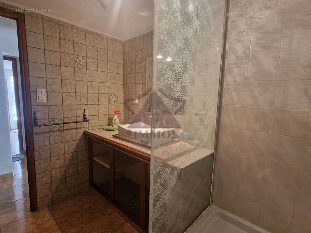 Maison à LAVAL-PRADEL