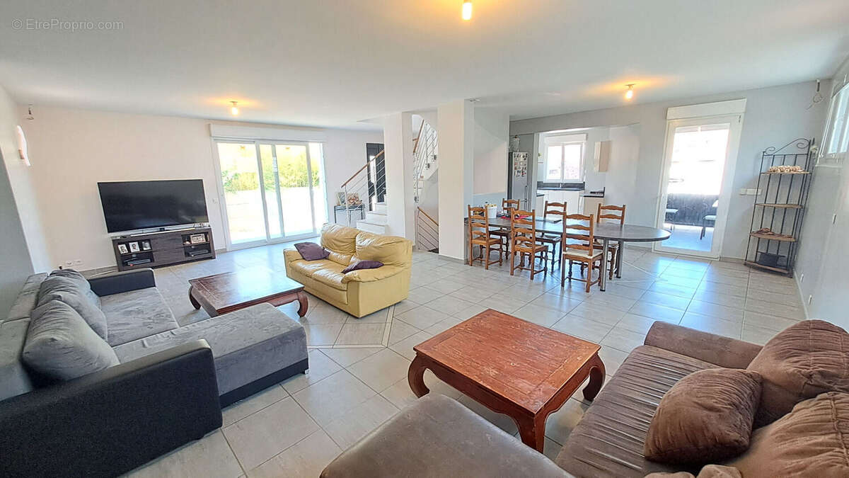 Maison à SAINT-REMY-LES-CHEVREUSE