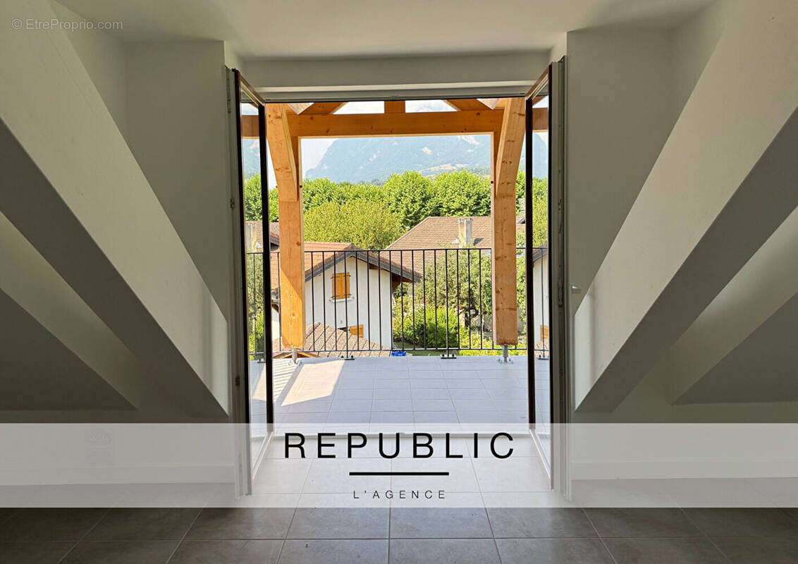 Appartement à GILLY-SUR-ISERE