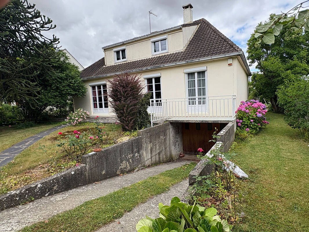 Maison à CREPY-EN-VALOIS