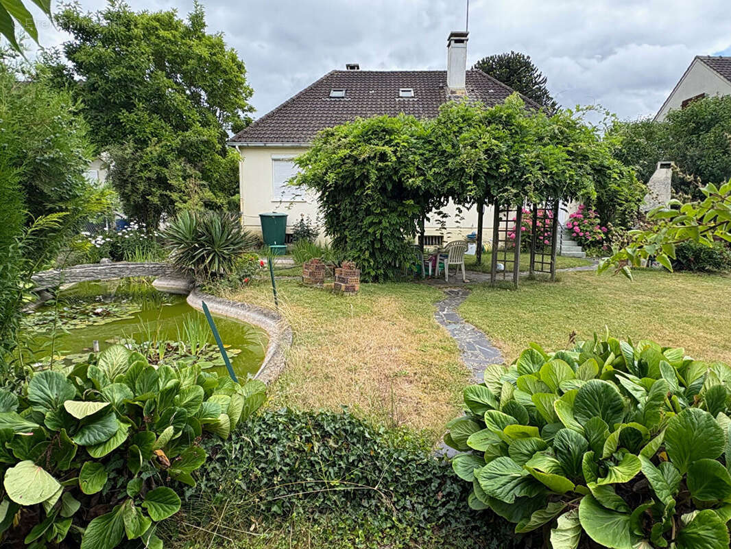 Maison à CREPY-EN-VALOIS