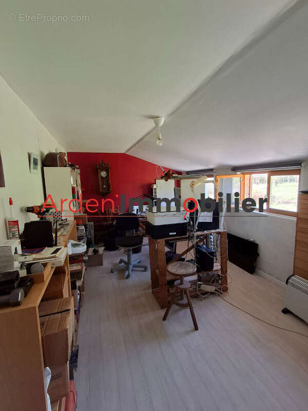 Maison à LA NEUVILLE-LES-WASIGNY