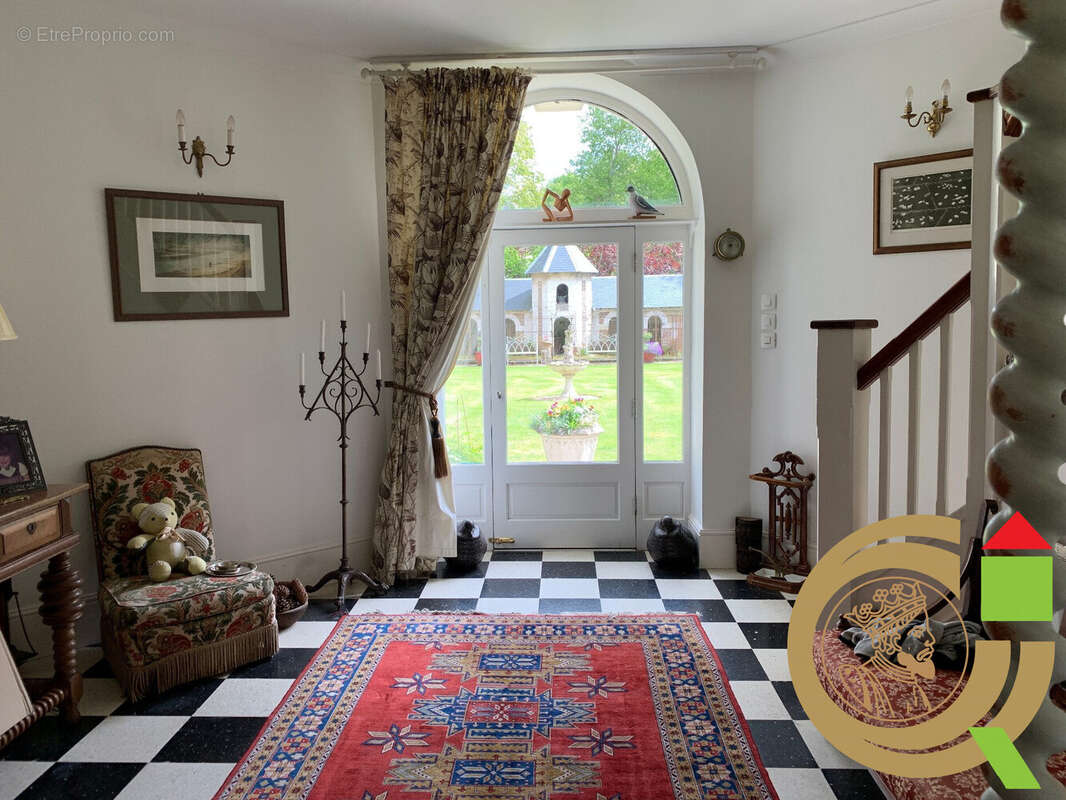 Pigeonnier hall - Maison à ARGOULES