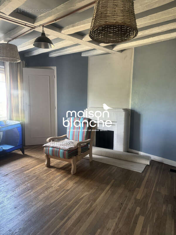 Maison à FONTEVRAUD-L&#039;ABBAYE