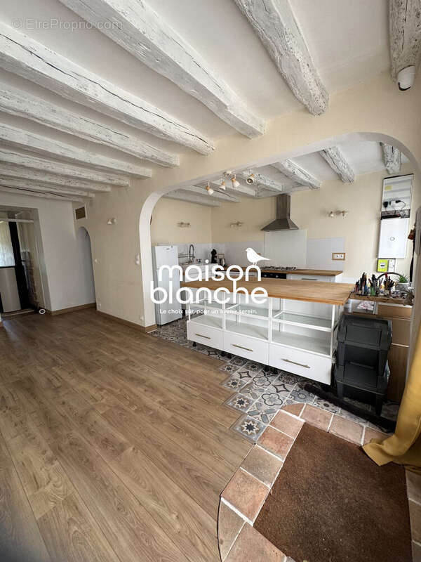 Maison à LA CHAPELLE-SUR-LOIRE