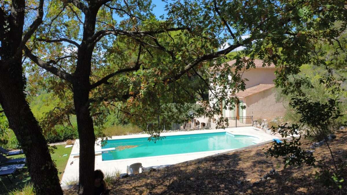 Maison à DRAGUIGNAN