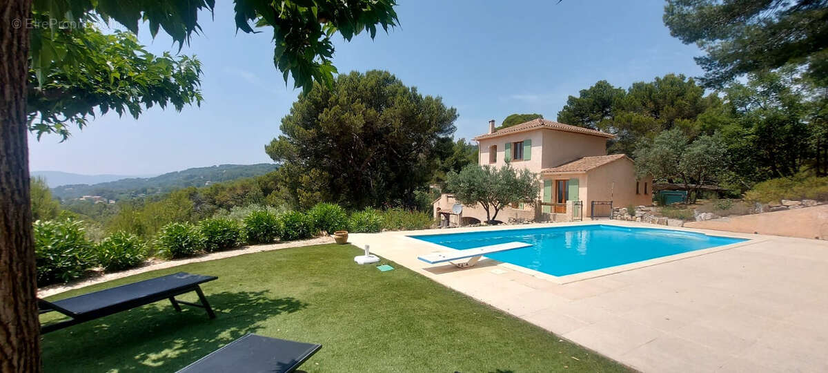 Maison à DRAGUIGNAN