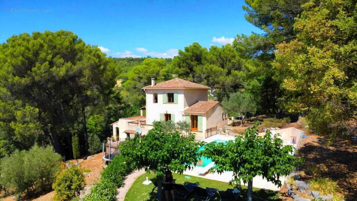 Maison à DRAGUIGNAN