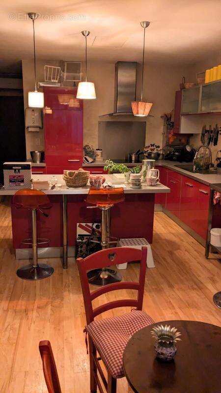 Commerce à FONTVIEILLE