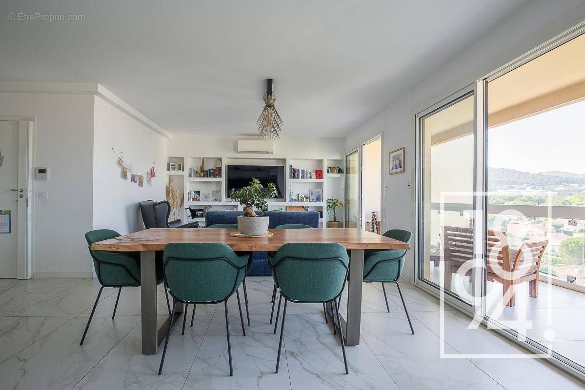 Appartement à MARSEILLE-9E