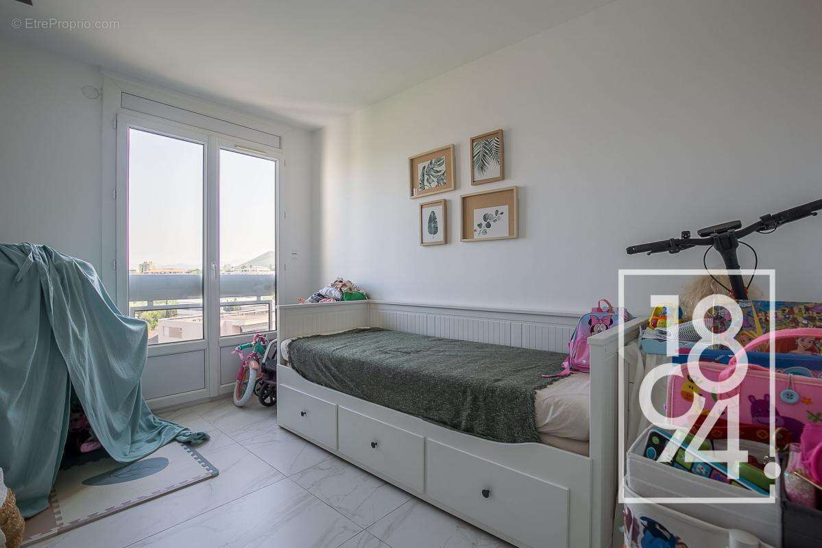 Appartement à MARSEILLE-9E