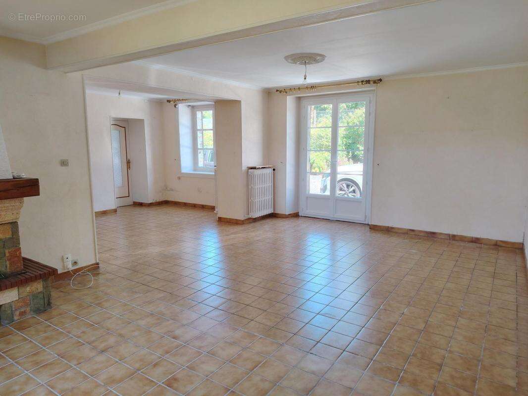 Maison à LA MEAUFFE