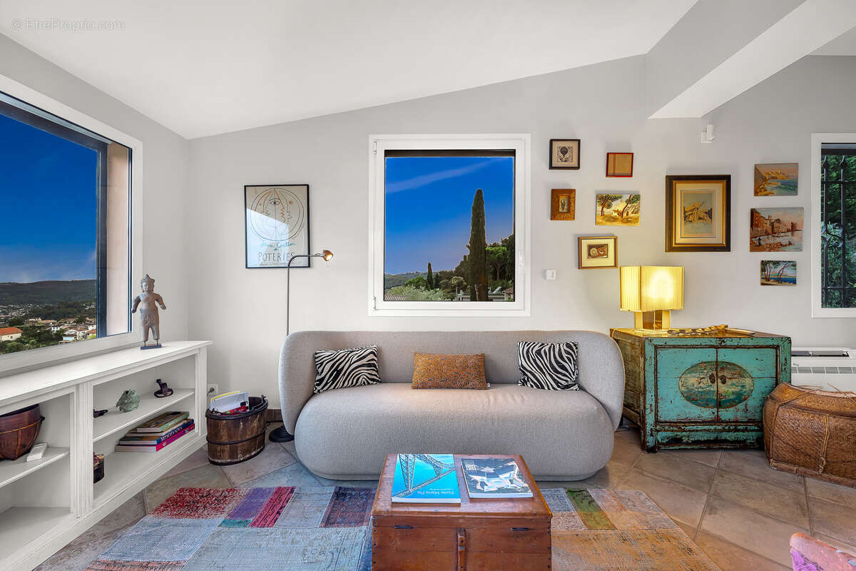 Maison à LA COLLE-SUR-LOUP