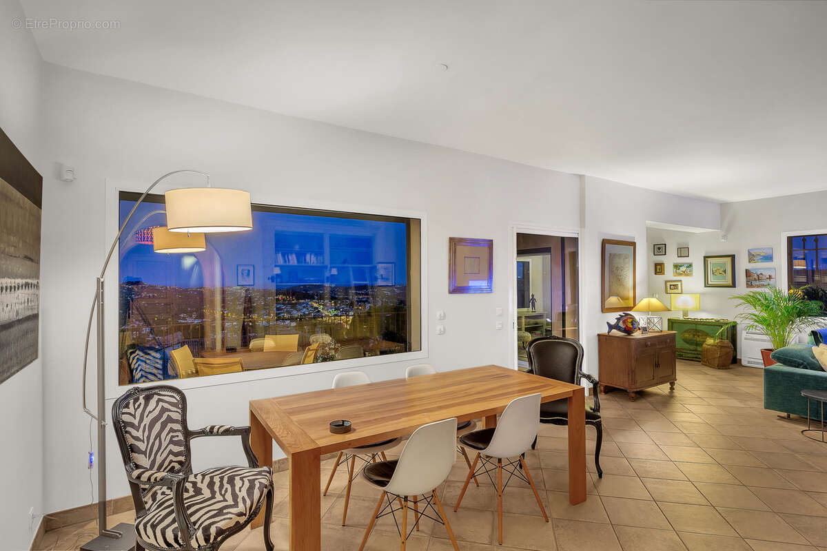 Maison à LA COLLE-SUR-LOUP