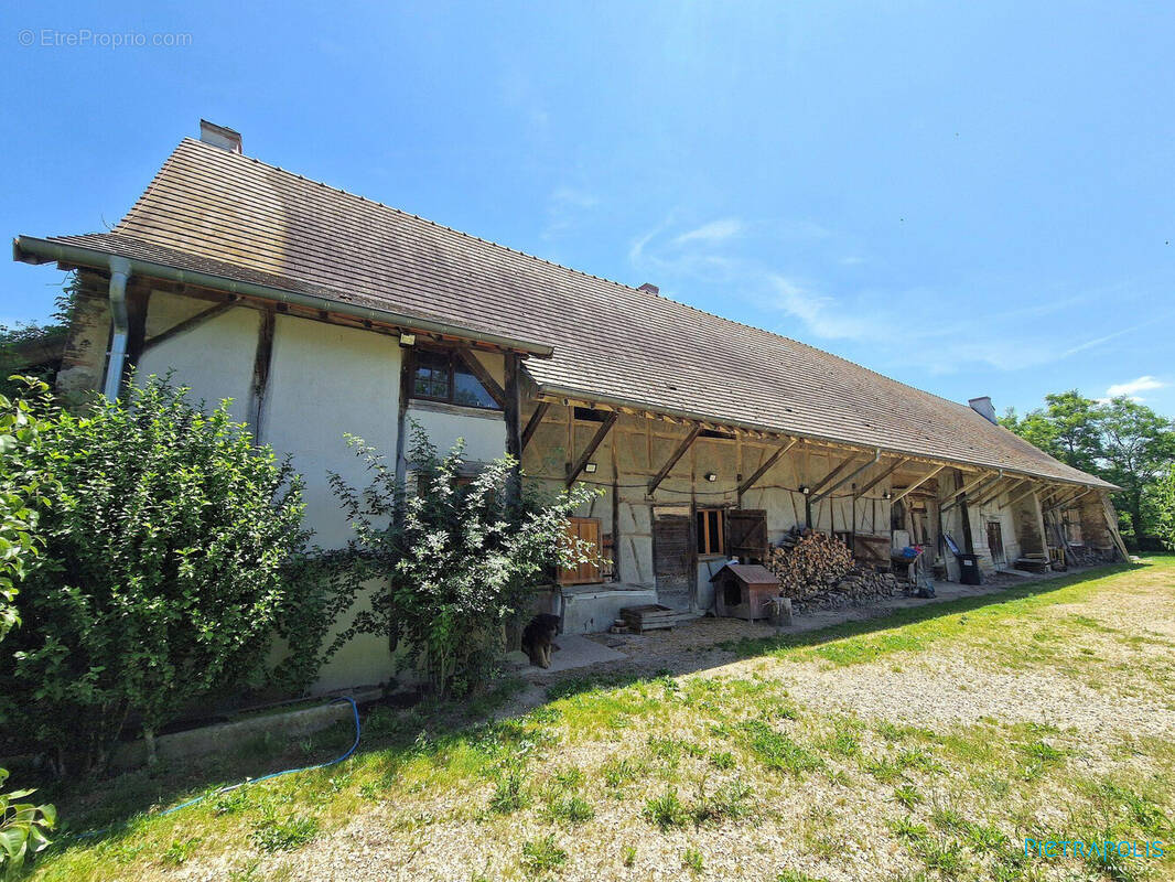 Maison à SAINT-GERMAIN-DU-PLAIN