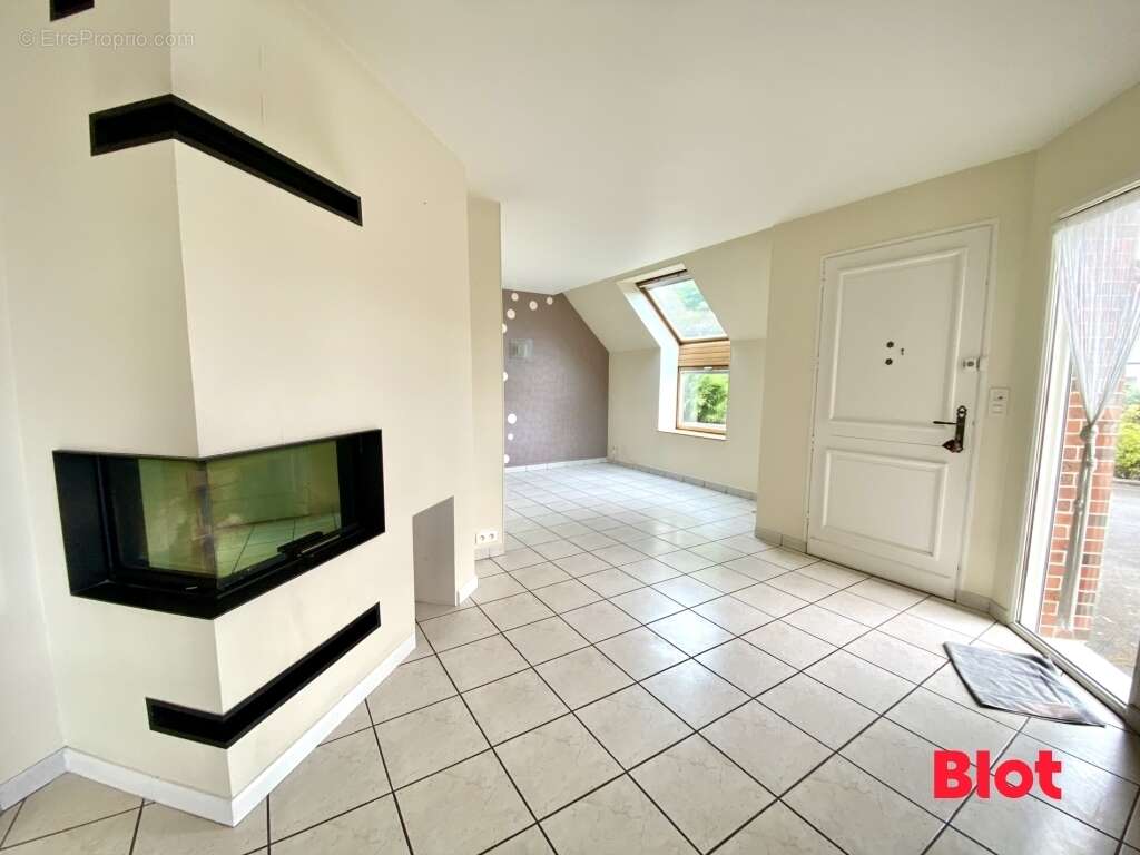 Maison à SAINT-MEEN-LE-GRAND