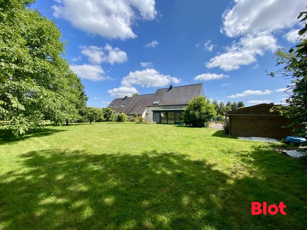 Maison à SAINT-MEEN-LE-GRAND