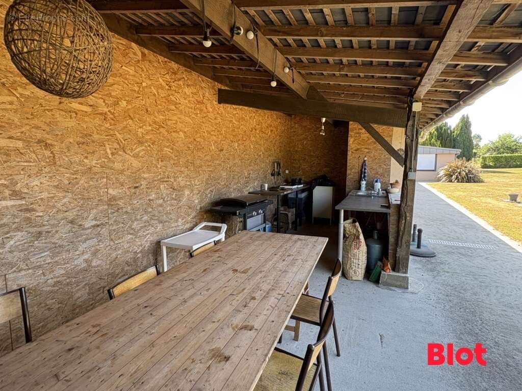 Maison à MONTAUBAN-DE-BRETAGNE