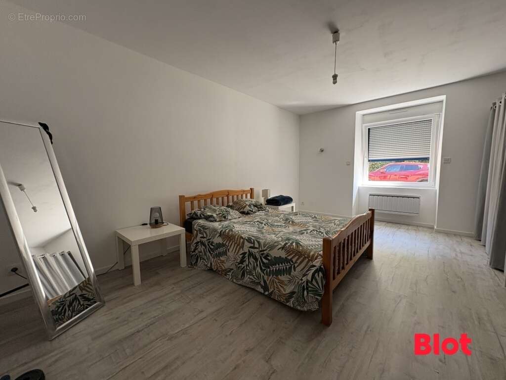 Maison à MONTAUBAN-DE-BRETAGNE