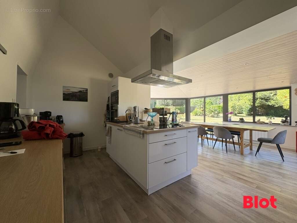 Maison à MONTAUBAN-DE-BRETAGNE