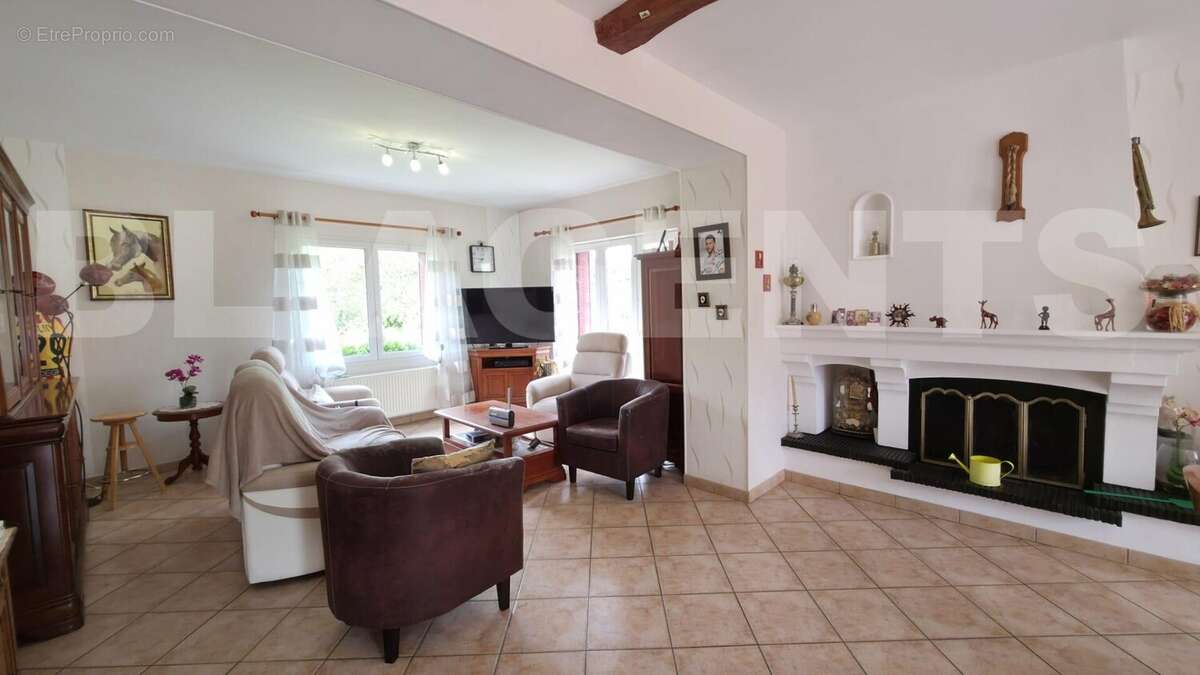 IMG-20250626-WA0003 - Maison à MAYET