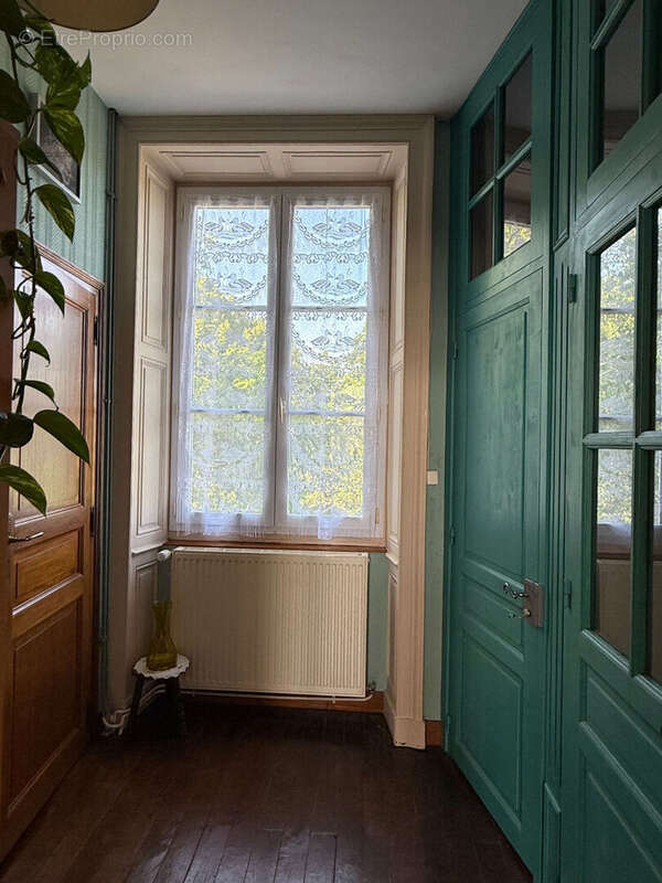 Maison à NIEUIL-L&#039;ESPOIR