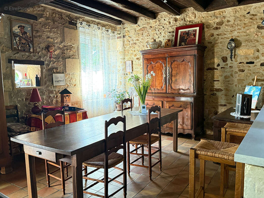 Maison à NIEUIL-L&#039;ESPOIR