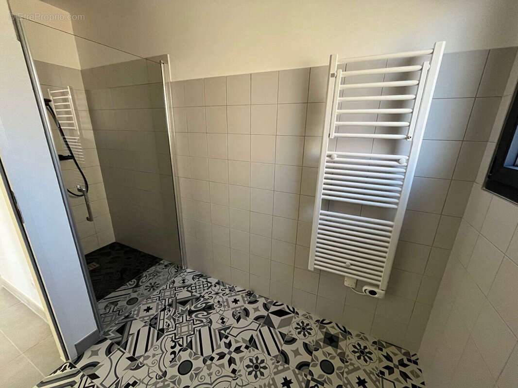 Maison à VAISON-LA-ROMAINE