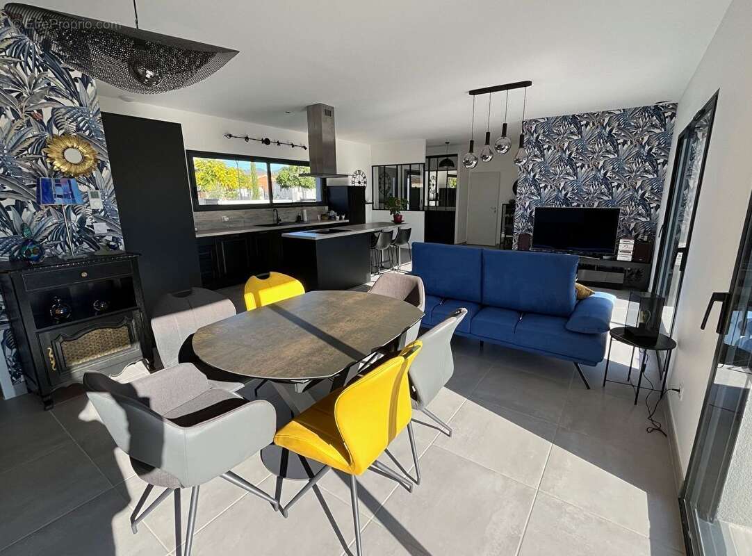 Maison à VAISON-LA-ROMAINE