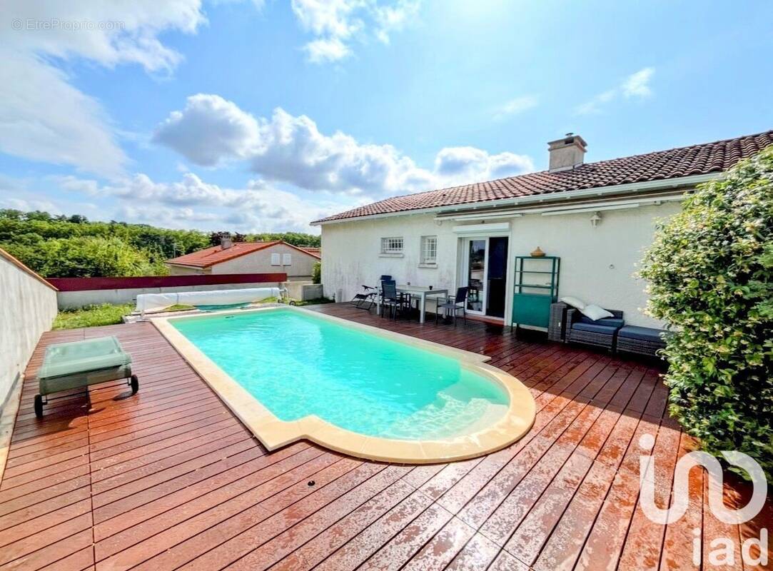 Photo 1 - Maison à RAMONVILLE-SAINT-AGNE