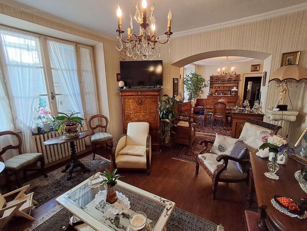 Maison à ROCHECHOUART