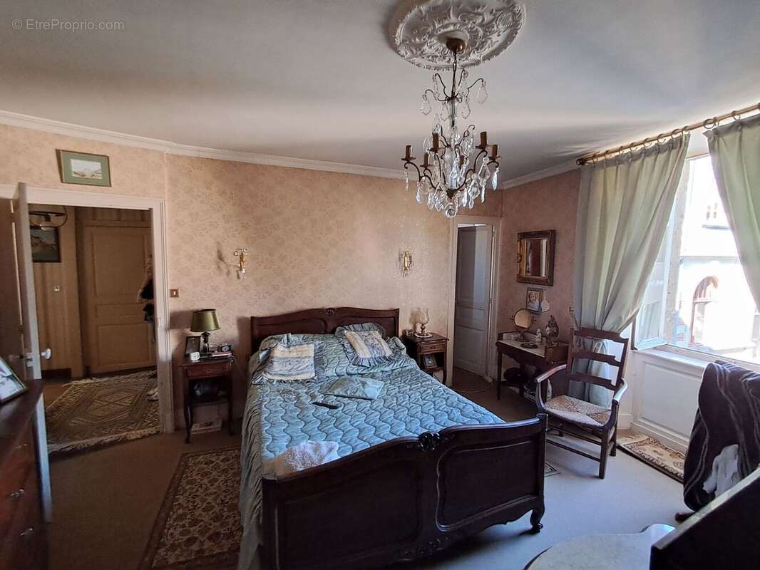 Maison à ROCHECHOUART