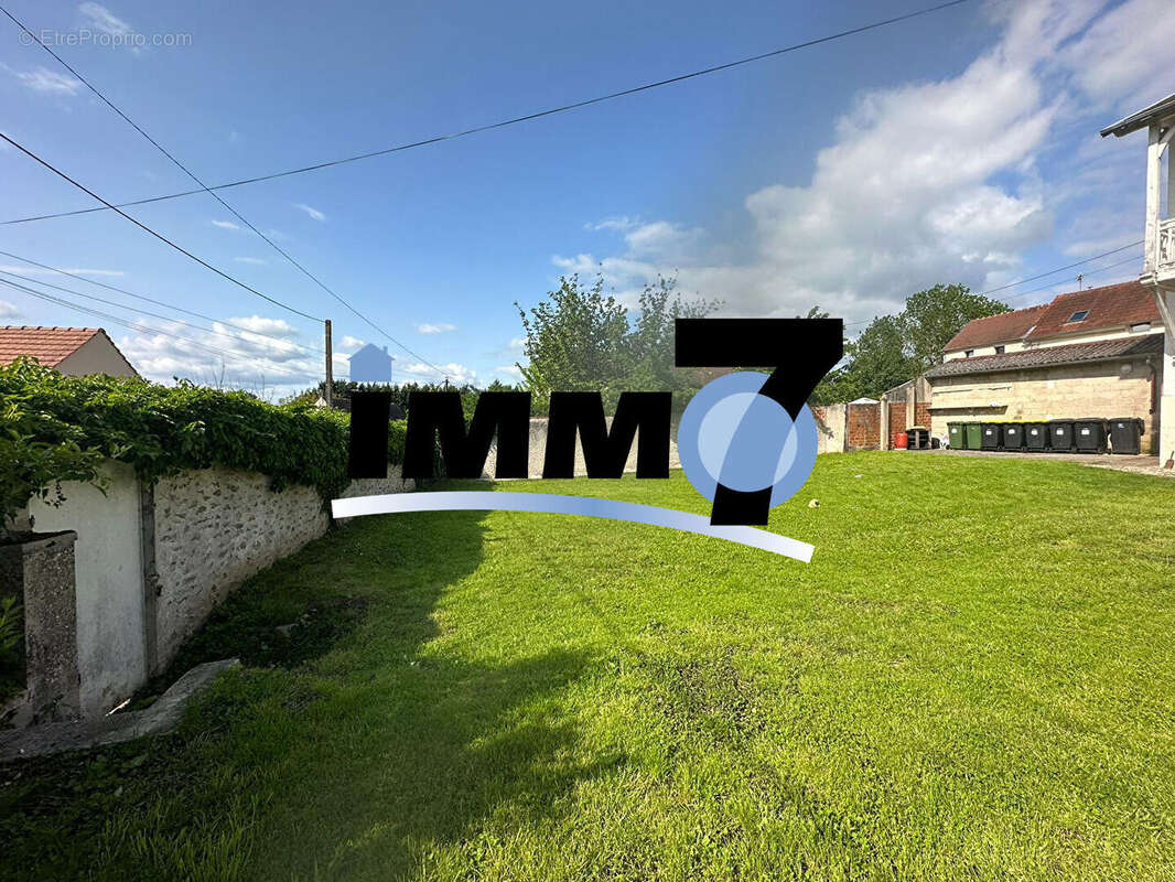 Terrain à LA FERTE-SOUS-JOUARRE