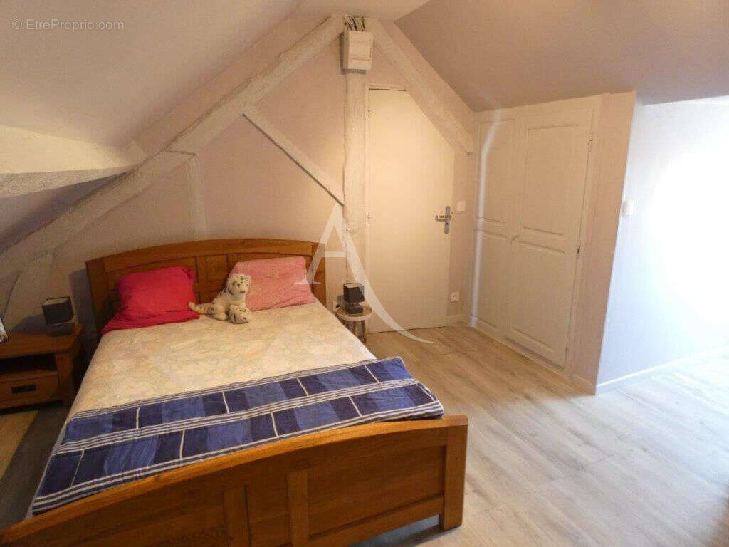 Maison à NEUVILLE-AUX-BOIS