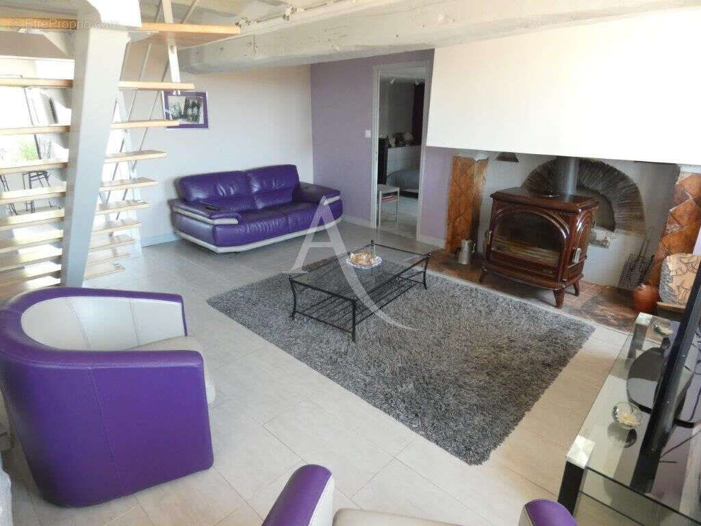 Maison à NEUVILLE-AUX-BOIS