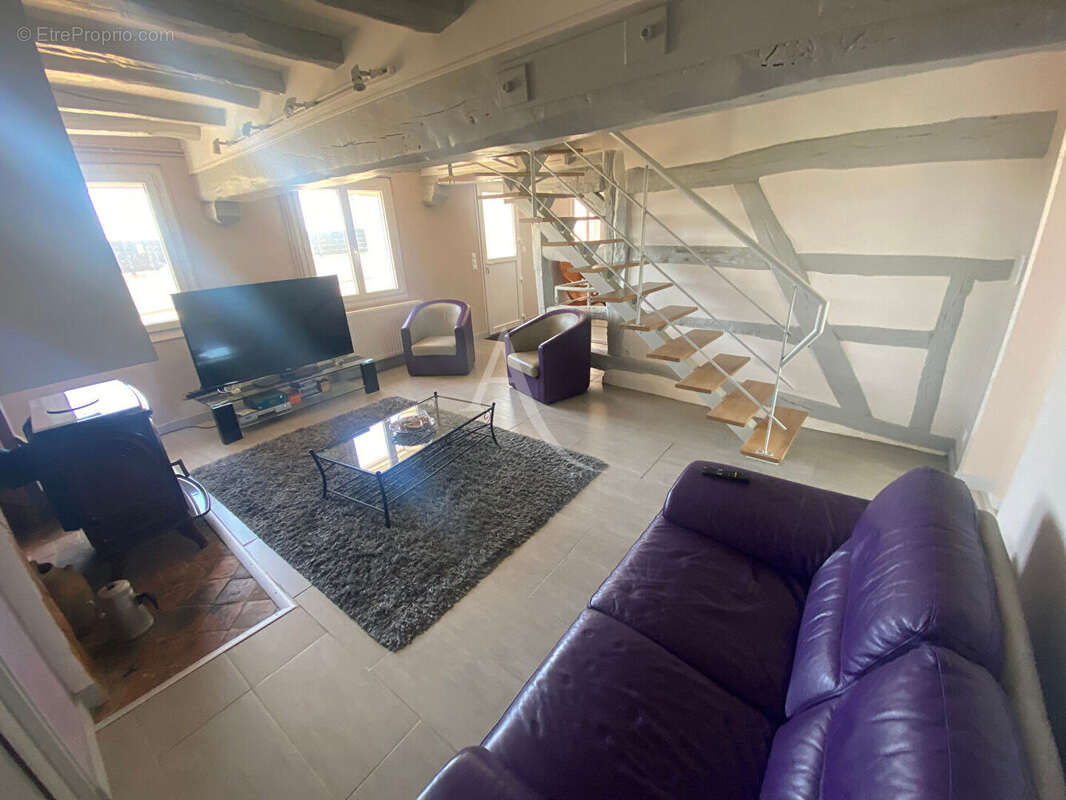 Maison à NEUVILLE-AUX-BOIS