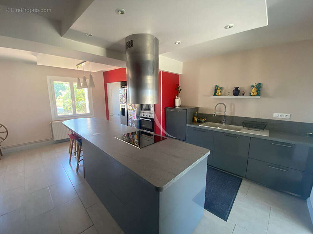 Maison à NEUVILLE-AUX-BOIS