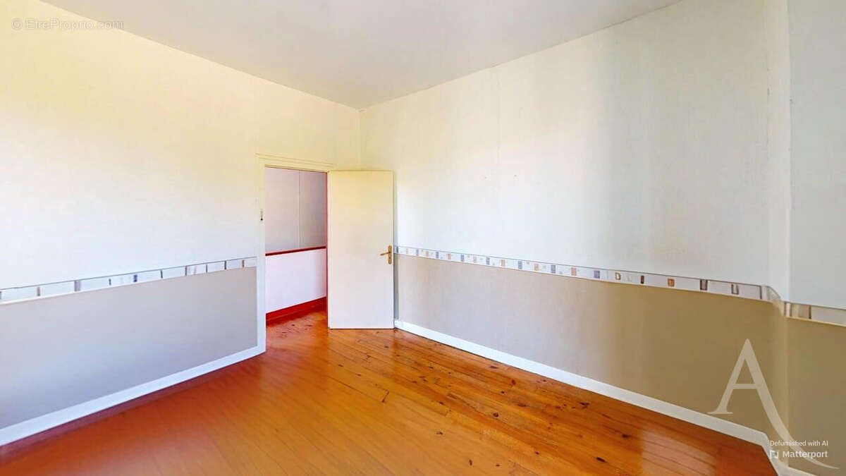 Maison à BOUGES-LE-CHATEAU