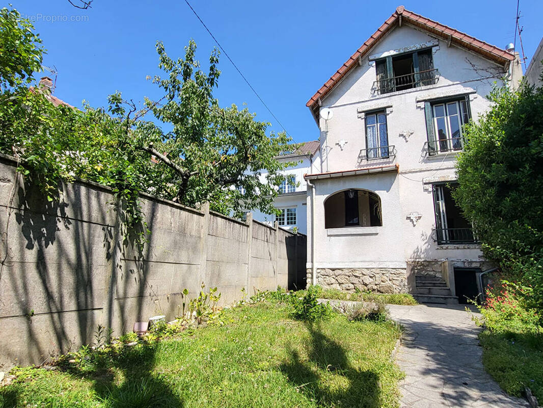 Maison à DEUIL-LA-BARRE