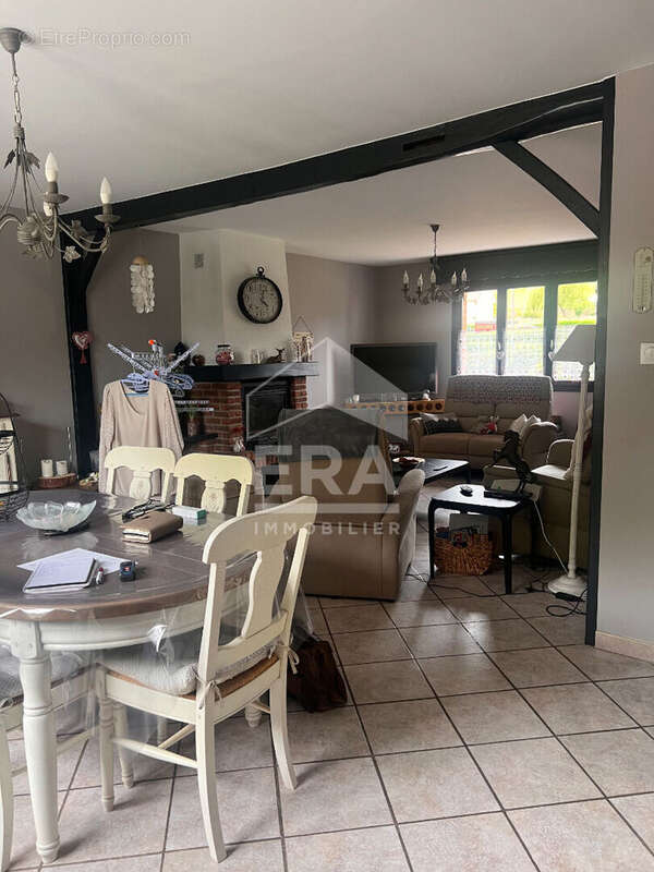 Maison à BOUIN-PLUMOISON