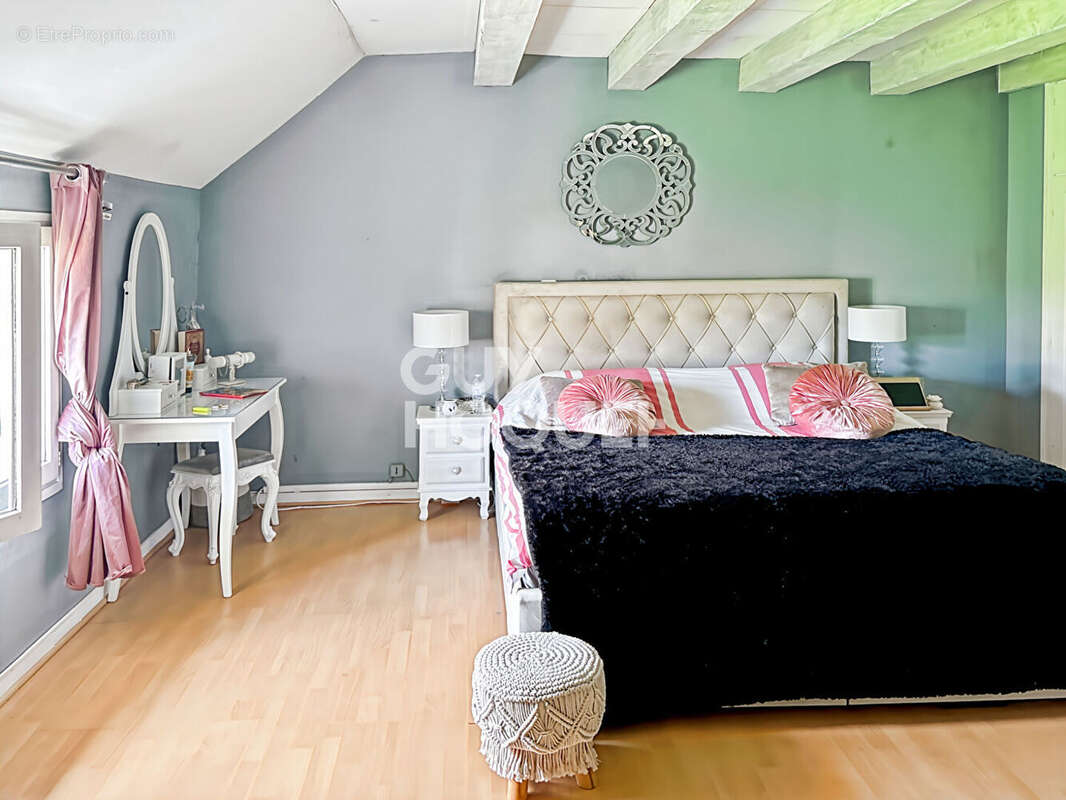 Maison à FONTENAY-TRESIGNY