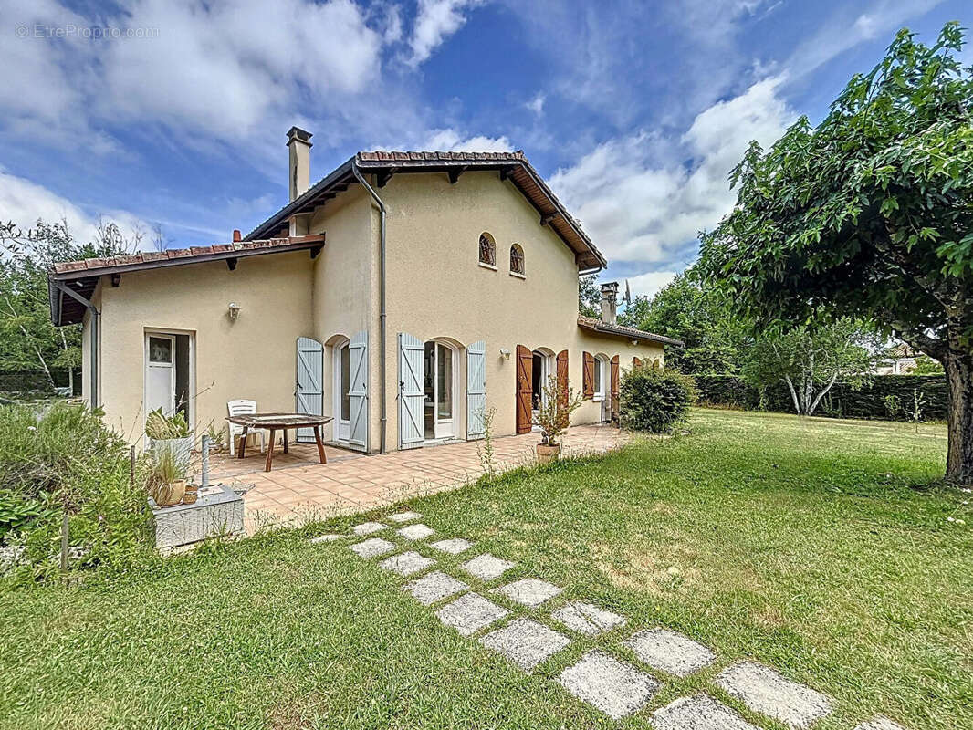 Maison à LE PIAN-MEDOC