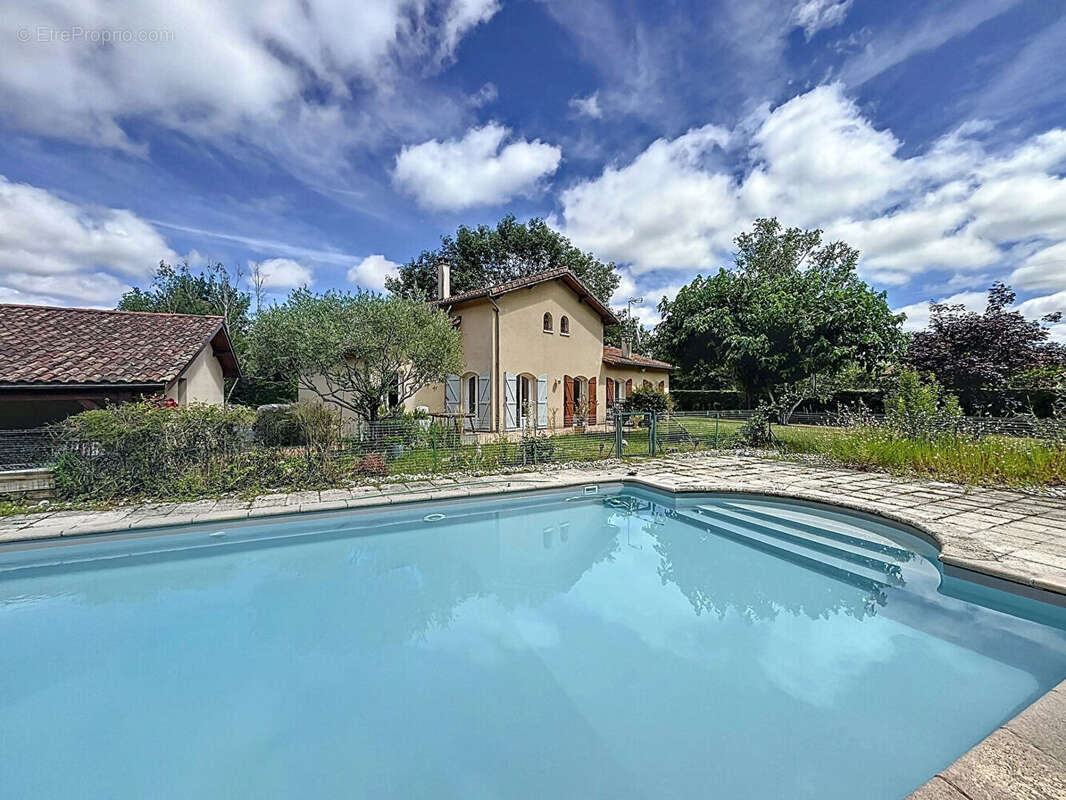 Maison à LE PIAN-MEDOC