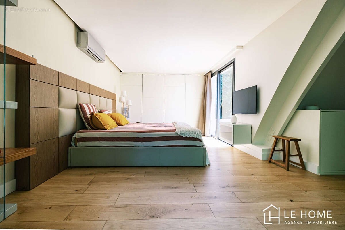 Maison à CHARBONNIERES-LES-BAINS