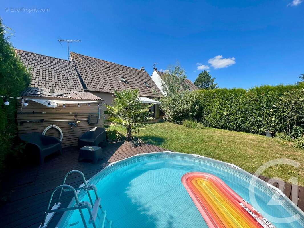 Maison à DAMMARTIN-EN-GOELE