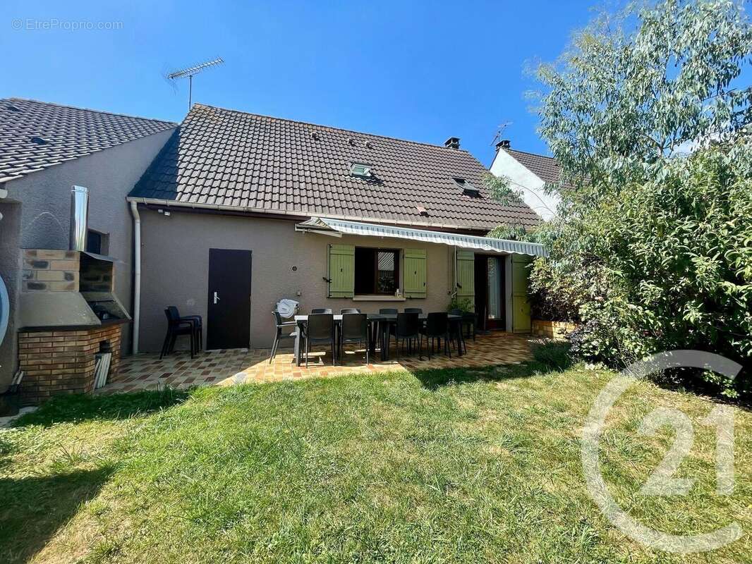 Maison à DAMMARTIN-EN-GOELE