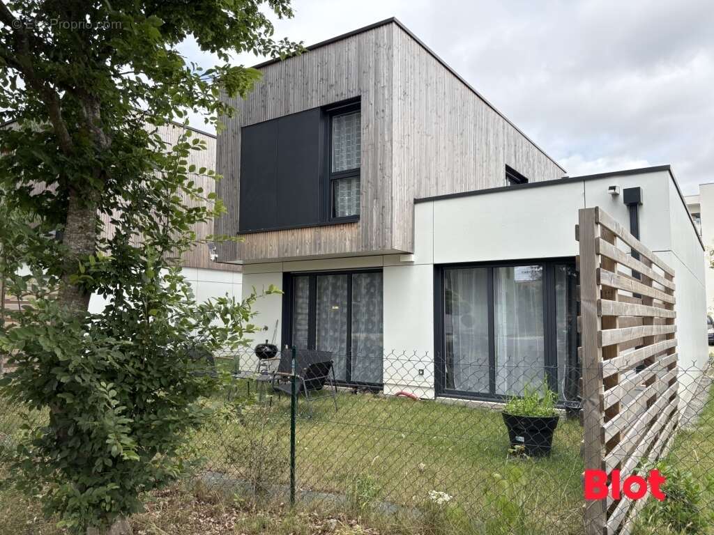 Maison à SAINT-GILLES