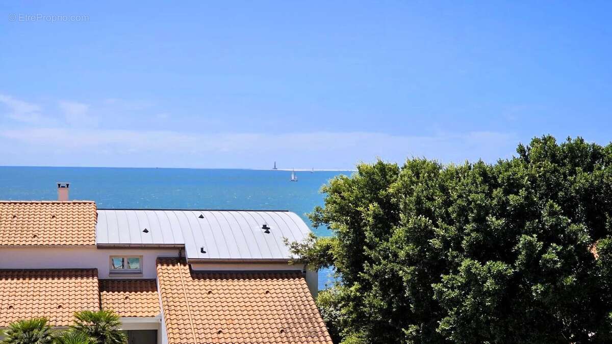 Maison à VAUX-SUR-MER